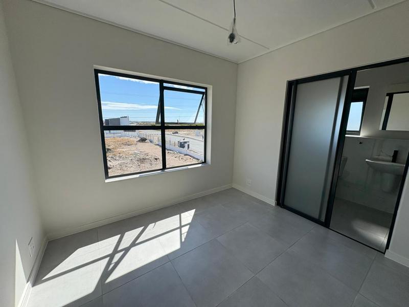 To Let 2 Bedroom Property for Rent in Sandown Western Cape